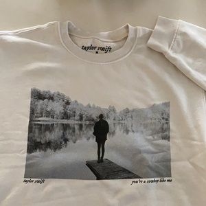BRAND NEW Taylor Swift cowboy like me sweatshirt